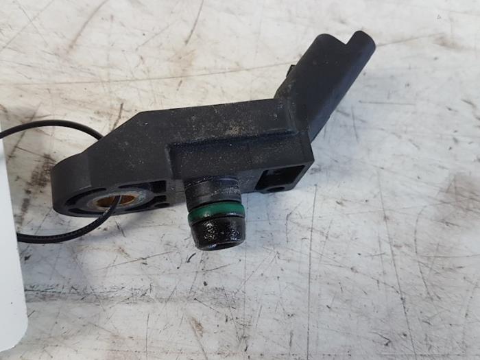 Gebruikte Map Sensor (inlaatspruitstuk) Lancia Phedra Prijs € 10,00 Margeregeling aangeboden door Autodemontagebedrijf Smit