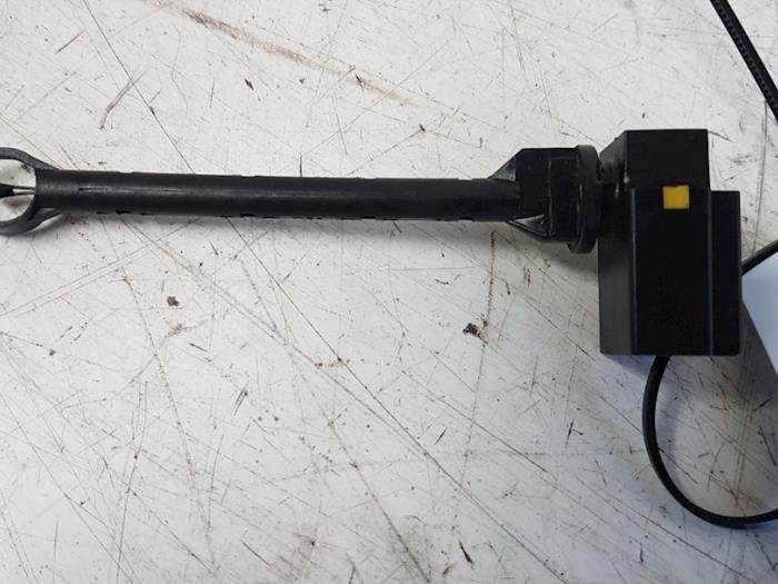 Gebruikte Temperatuursensor binnen Lancia Phedra Prijs € 10,00 Margeregeling aangeboden door Autodemontagebedrijf Smit