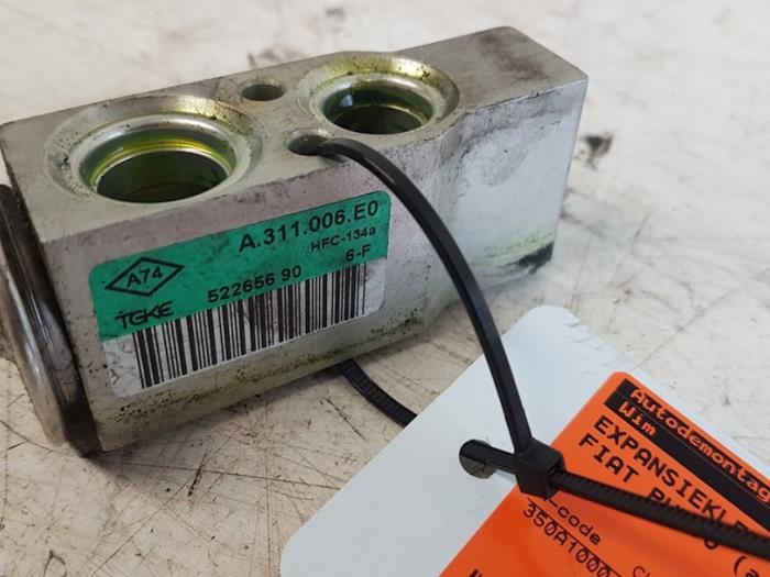 Gebruikte Airco expansieklep Fiat Grande Punto (199) 1.4 Prijs € 30,00 Margeregeling aangeboden door Autodemontagebedrijf Smit