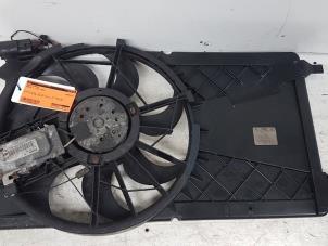 Gebruikte Fan Radiateur Mazda 3 Sport (BK) Prijs op aanvraag aangeboden door Autodemontagebedrijf Smit