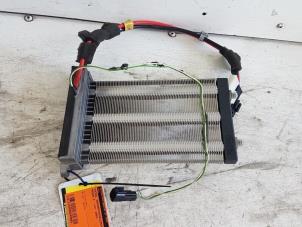 Gebruikte Element Kachelverwarming Mazda 3 Sport (BK) Prijs € 35,00 Margeregeling aangeboden door Autodemontagebedrijf Smit