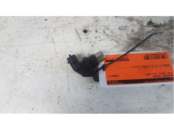 Gebruikte Nokkenas Sensor Fiat Doblo (223A/119) 1.2 Prijs op aanvraag aangeboden door Autodemontagebedrijf Smit