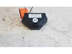 Gebruikte Alarm sensor Mercedes CLK (C208) 2.0 200 16V Prijs op aanvraag aangeboden door Autodemontagebedrijf Smit