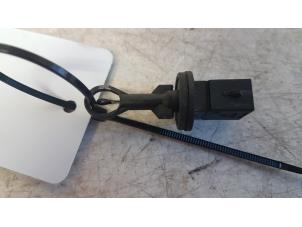 Gebruikte Temperatuursensor binnen Audi A4 Avant (B6) 2.5 TDI 24V Prijs € 10,00 Margeregeling aangeboden door Autodemontagebedrijf Smit