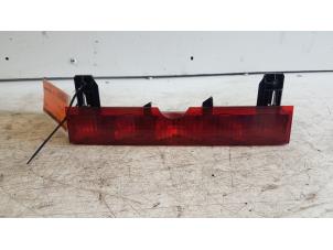 Gebruikte Remlicht Extra midden Citroen C4 Coupé (LA) 1.6 16V Prijs € 20,00 Margeregeling aangeboden door Autodemontagebedrijf Smit