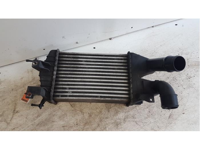Gebruikte Intercooler Opel Astra H SW (L35) 1.3 CDTI 16V Ecotec Prijs € 30,00 Margeregeling aangeboden door Autodemontagebedrijf Smit