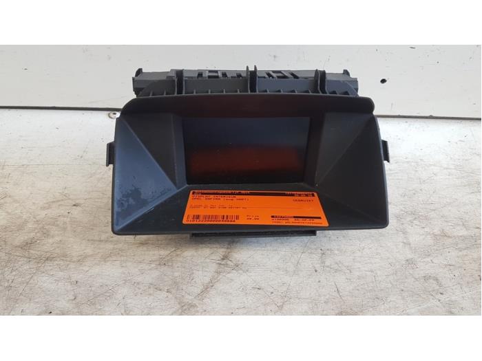 Gebruikte Display Interieur Opel Zafira (M75) 2.2 16V Direct Ecotec Prijs € 10,00 Margeregeling aangeboden door Autodemontagebedrijf Smit