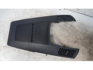 Gebruikte Dashboard deel Opel Zafira (M75) 2.2 16V Direct Ecotec Prijs op aanvraag aangeboden door Autodemontagebedrijf Smit