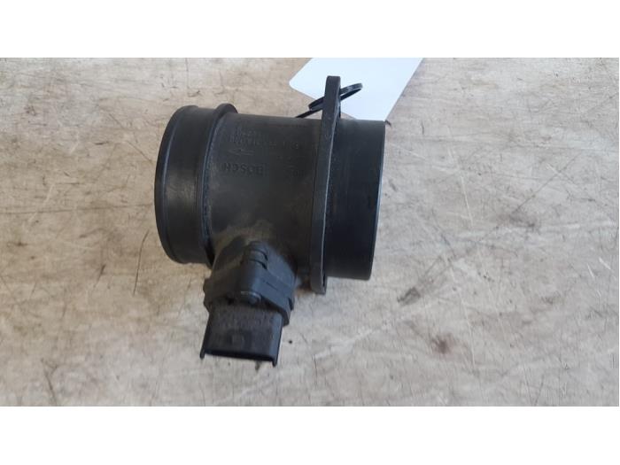 Gebruikte Luchtmassameter Volvo S80 (TR/TS) 2.9 T6 24V Prijs € 25,00 Margeregeling aangeboden door Autodemontagebedrijf Smit