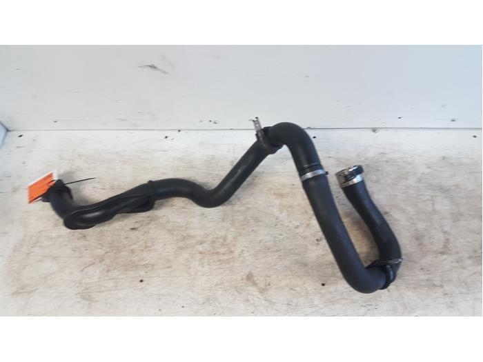 Gebruikte Intercooler Buis Opel Corsa D 1.3 CDTi 16V ecoFLEX Prijs € 30,00 Margeregeling aangeboden door Autodemontagebedrijf Smit