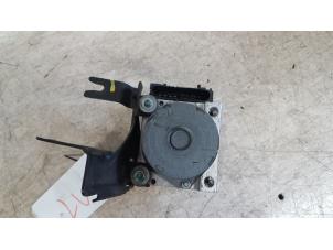 Gebruikte ABS Pomp Renault Modus/Grand Modus (JP) Prijs € 30,00 Margeregeling aangeboden door Autodemontagebedrijf Smit