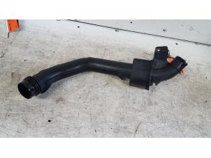 Gebruikte Intercooler Slang Renault Modus/Grand Modus (JP) Prijs € 30,00 Margeregeling aangeboden door Autodemontagebedrijf Smit