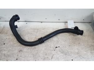 Gebruikte Intercooler Slang Renault Modus/Grand Modus (JP) Prijs € 140,00 Margeregeling aangeboden door Autodemontagebedrijf Smit