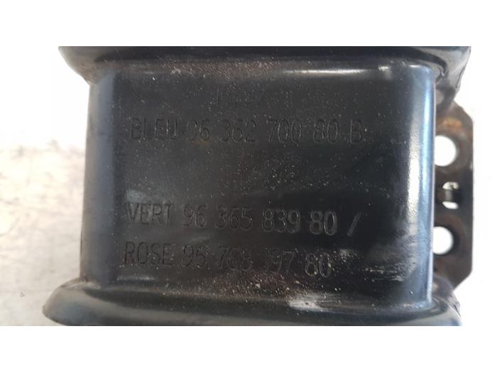 Motorsteun van een Citroën C4 Coupé (LA) 1.6 HDi 16V 110 2007