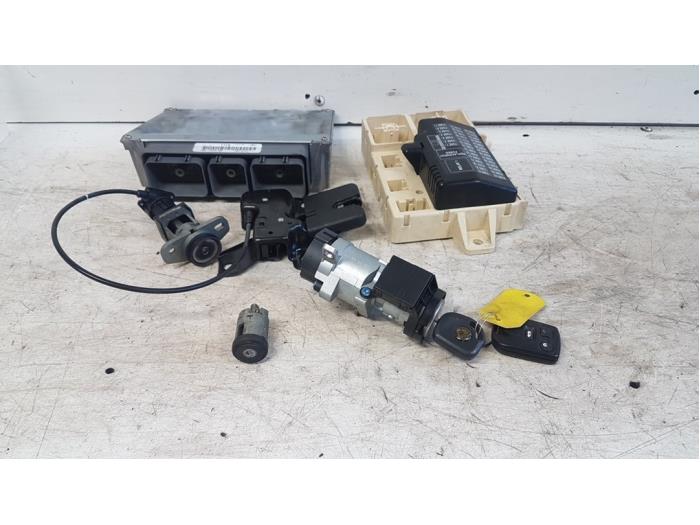 Gebruikte Kontaktslot + computer Jaguar S-type (X200) 3.0 V6 24V Prijs € 150,00 Margeregeling aangeboden door Autodemontagebedrijf Smit