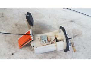 Gebruikte Brandstofpomp Elektrisch Mazda Premacy Prijs € 50,00 Margeregeling aangeboden door Autodemontagebedrijf Smit