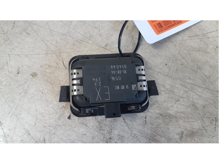 Regensensor van een Opel Astra H (L48) 1.6 16V Twinport 2004