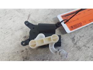 Gebruikte Kachelklep Motor Citroen Berlingo 1.6 HDI 16V 90 Prijs € 25,00 Margeregeling aangeboden door Autodemontagebedrijf Smit