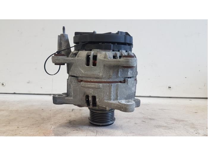 Gebruikte Dynamo Volkswagen Polo IV (9N1/2/3) 1.4 TDI 75 Prijs € 15,00 Margeregeling aangeboden door Autodemontagebedrijf Smit