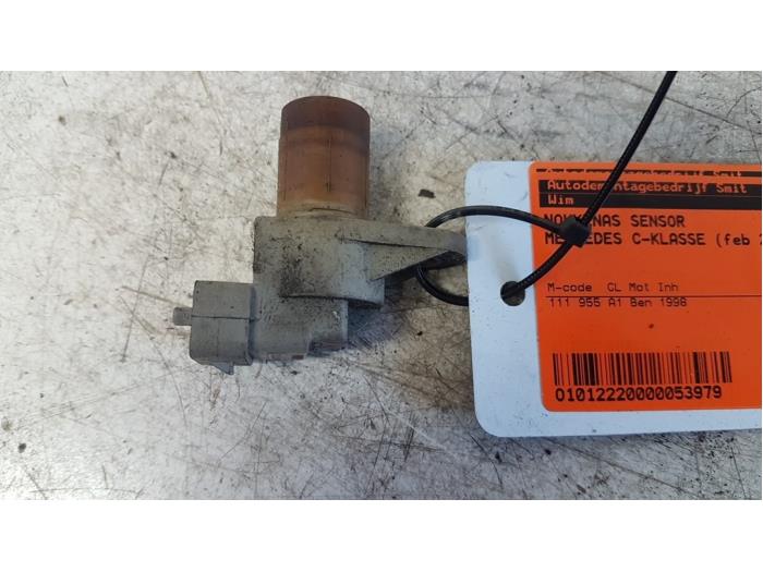 Gebruikte Nokkenas Sensor Mercedes C (W203) 2.0 C-200K 16V Prijs € 25,00 Margeregeling aangeboden door Autodemontagebedrijf Smit