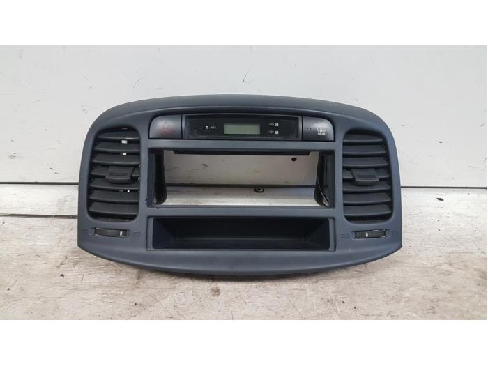 Gebruikte Display Interieur Hyundai Accent 1.4i 16V Prijs op aanvraag aangeboden door Autodemontagebedrijf Smit