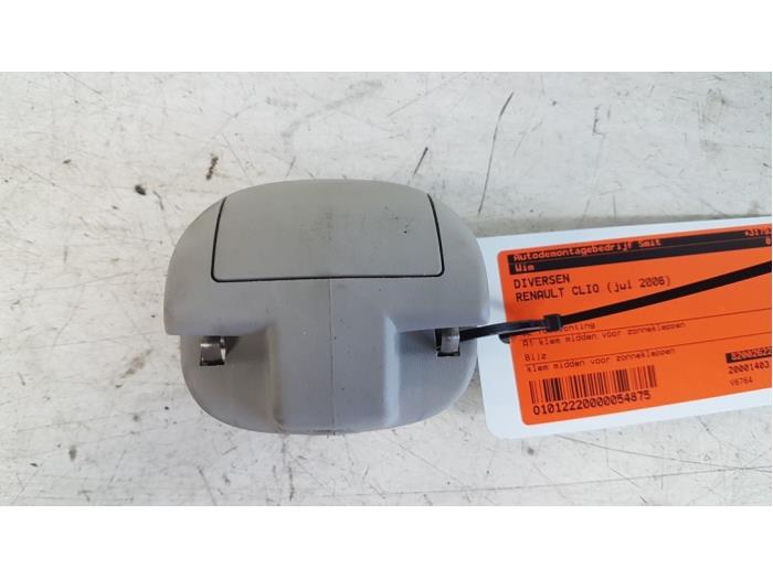 Diversen Renault Clio III (BR/CR), 2005 / 2014 1.2 16V 75, Hatchback, Benzine, 1.149cc, 55kW (75pk), FWD, D4F740; D4FD7; D4F706; D4F764; D4FE7, 2005-06 / 2014-12, BR/CR1J; BR/CRCJ; BR/CR1S; BR/CR9S; BR/CRCS; BR/CRFU; BR/CR3U; BR/CRP3 (Gebruikt)