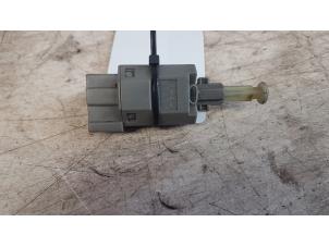 Gebruikte Koppeling schakelaar Mazda 323 Fastbreak (BJ14) 1.5 LX,GLX 16V Prijs € 10,00 Margeregeling aangeboden door Autodemontagebedrijf Smit