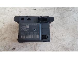 Gebruikte Sam module Volkswagen Crafter 2.5 TDI 30/32/35/46/50 Prijs € 45,00 Margeregeling aangeboden door Autodemontagebedrijf Smit