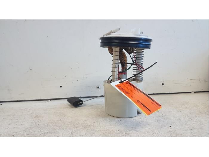 Gebruikte Tank element Pomp Ford Fusion 1.6 16V Prijs € 20,00 Margeregeling aangeboden door Autodemontagebedrijf Smit