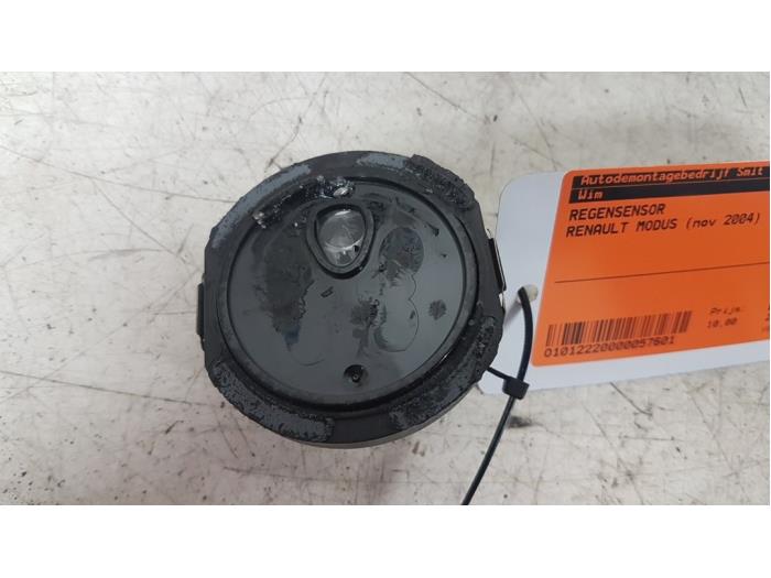 Gebruikte Regensensor Renault Modus/Grand Modus (JP) 1.2 16V Prijs € 10,00 Margeregeling aangeboden door Autodemontagebedrijf Smit