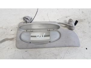 Gebruikte Zonneklep BMW Mini One/Cooper (R50) 1.6 16V One Prijs € 10,00 Margeregeling aangeboden door Autodemontagebedrijf Smit