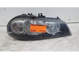Gebruikte Koplamp rechts Alfa Romeo 156 (932) 2.0 JTS 16V Prijs € 30,00 Margeregeling aangeboden door Autodemontagebedrijf Smit