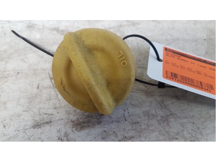 Oliedop van een Alfa Romeo GT (937) 1.9 JTD 16V Multijet 2004