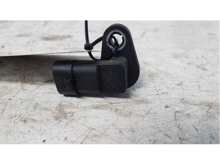 Gebruikte Nokkenas Sensor Alfa Romeo GT (937) 1.9 JTD 16V Multijet Prijs € 20,00 Margeregeling aangeboden door Autodemontagebedrijf Smit