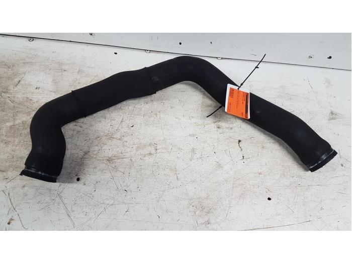 Gebruikte Intercooler Slang Alfa Romeo GT (937) 1.9 JTD 16V Multijet Prijs op aanvraag aangeboden door Autodemontagebedrijf Smit