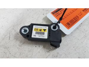 Gebruikte Airbag Sensor Chevrolet Captiva (C100) 2.4 16V 4x2 Prijs € 10,00 Margeregeling aangeboden door Autodemontagebedrijf Smit