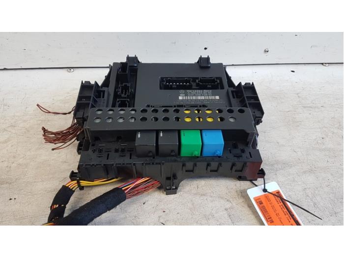 Gebruikte Computer Body Control Mercedes A (W169) 2.0 A-200 5-Drs. Prijs € 30,00 Margeregeling aangeboden door Autodemontagebedrijf Smit