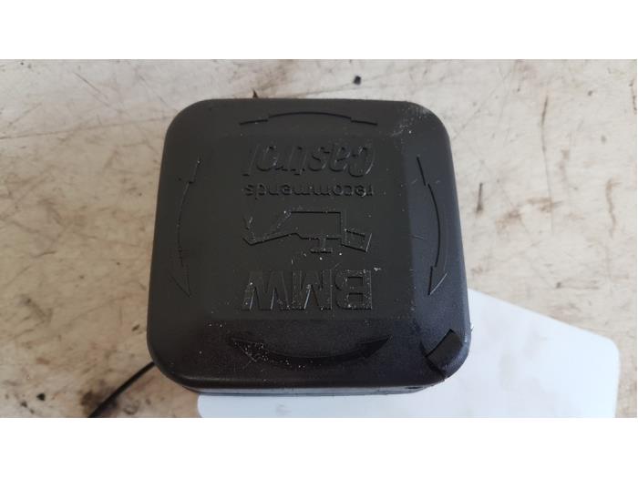 Gebruikte Oliedop BMW 3 serie Compact (E46/5) 316ti 16V Prijs € 10,00 Margeregeling aangeboden door Autodemontagebedrijf Smit