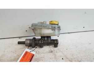 Gebruikte Hoofdremcilinder Volkswagen Polo IV (9N1/2/3) 1.2 12V Prijs € 10,00 Margeregeling aangeboden door Autodemontagebedrijf Smit