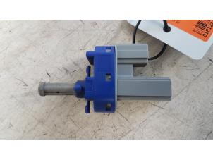 Gebruikte Koppeling schakelaar Mazda 6 Sportbreak (GY19/89) 1.8i 16V Prijs € 10,00 Margeregeling aangeboden door Autodemontagebedrijf Smit