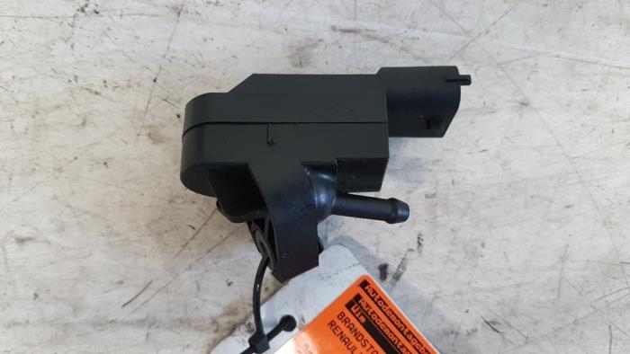 Gebruikte Brandstofdruk sensor Renault Megane II (BM/CM) 2.0 dCi 16V Prijs € 25,00 Margeregeling aangeboden door Autodemontagebedrijf Smit