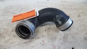 Gebruikte Intercooler Slang Mercedes C Combi (S203) 2.7 C-270 CDI 20V Prijs € 20,00 Margeregeling aangeboden door Autodemontagebedrijf Smit