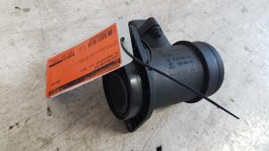 Gebruikte Luchtmassameter Volkswagen Transporter/Caravelle T4 2.5 TDI Prijs € 15,00 Margeregeling aangeboden door Autodemontagebedrijf Smit