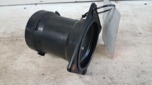 Gebruikte Luchtmassameter Volkswagen Passat Variant Syncro/4Motion (3B5) 2.8 30V Syncro Prijs € 20,00 Margeregeling aangeboden door Autodemontagebedrijf Smit