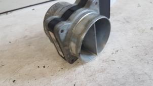 Gebruikte Luchtmassameter Saab 9-5 (YS3E) 2.3t 16V Prijs € 20,00 Margeregeling aangeboden door Autodemontagebedrijf Smit