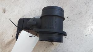 Gebruikte Luchtmassameter Seat Alhambra (7V8/9) 2.0 Prijs € 20,00 Margeregeling aangeboden door Autodemontagebedrijf Smit