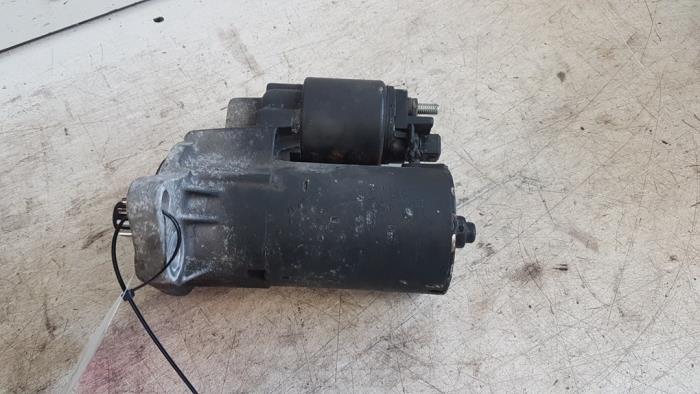 Gebruikte Startmotor Volkswagen Golf IV (1J1) 1.6 Prijs € 10,00 Margeregeling aangeboden door Autodemontagebedrijf Smit