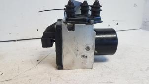 Gebruikte ABS Pomp Volkswagen Passat Variant (3C5) 2.0 TDI 16V 135 Prijs € 40,00 Margeregeling aangeboden door Autodemontagebedrijf Smit