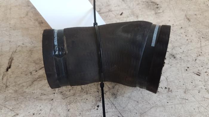 Gebruikte Intercooler Slang Fiat Bravo (198A) 1.4 T-Jet 16V 120 Prijs € 10,00 Margeregeling aangeboden door Autodemontagebedrijf Smit