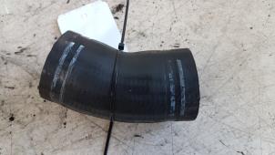 Gebruikte Intercooler Slang Fiat Bravo (198A) 1.4 T-Jet 16V 120 Prijs € 10,00 Margeregeling aangeboden door Autodemontagebedrijf Smit